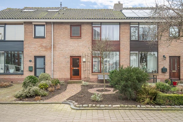 Huis te koop Jan Steenstraat 4 in Krimpen aan de Lek voor € 286.000