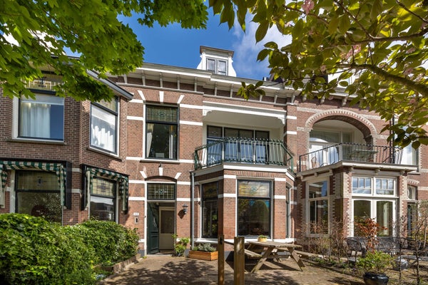 Huis te koop Koninginnelaan 17 in Voorburg voor € 1.025.000