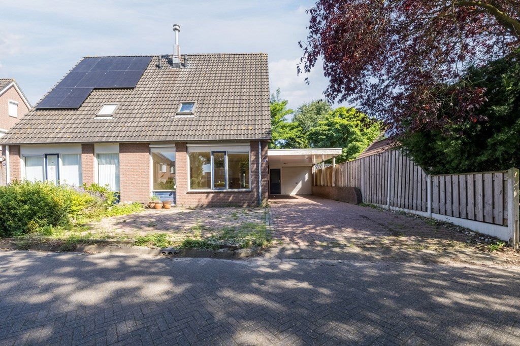 Huis Kwartelhoek 12 in Vroomshoop