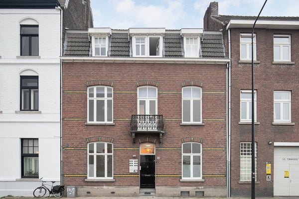 vrije-sector-woningen te huur op Parallelweg