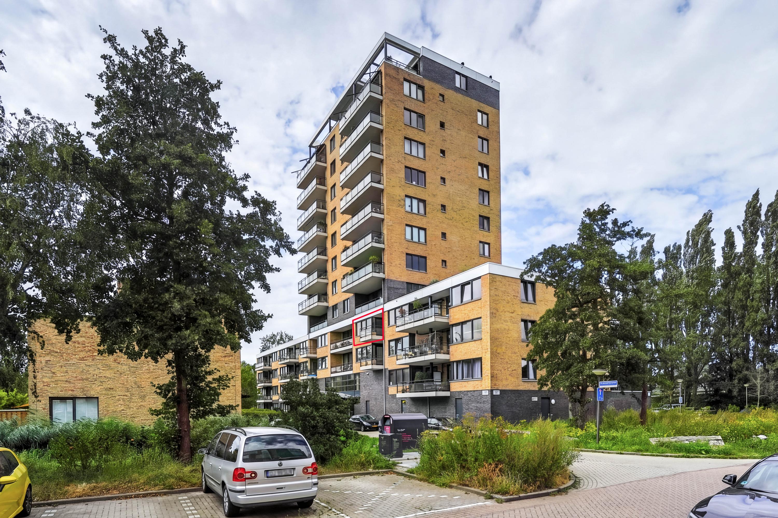Appartement Hugo de Vriesstraat 93 in Vlaardingen