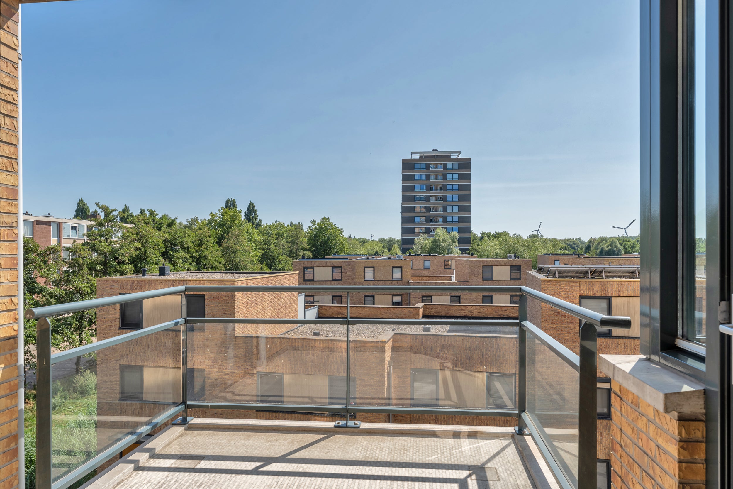 Appartement te koop: Hugo de Vriesstraat 93, Vlaardingen