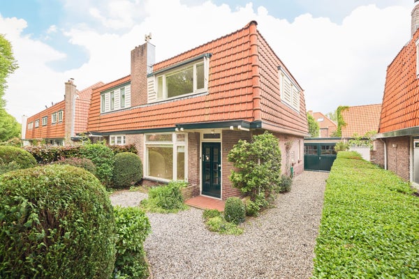 Huis Van Oldenbarneveltlaan 10 in Hilversum