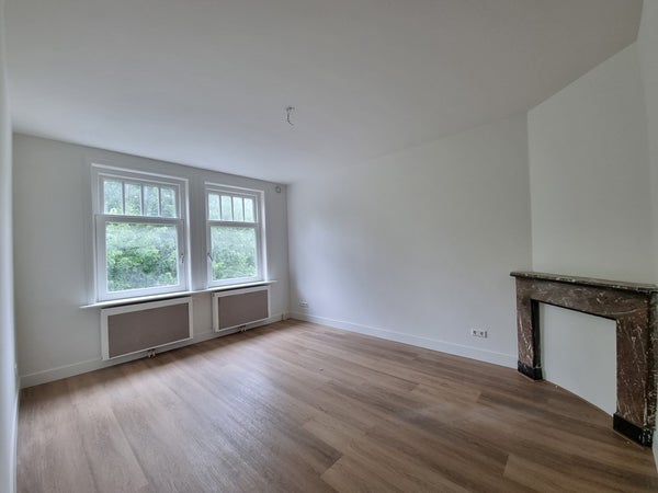 Appartement Van Tuyll van Serooskerkenweg in Amsterdam