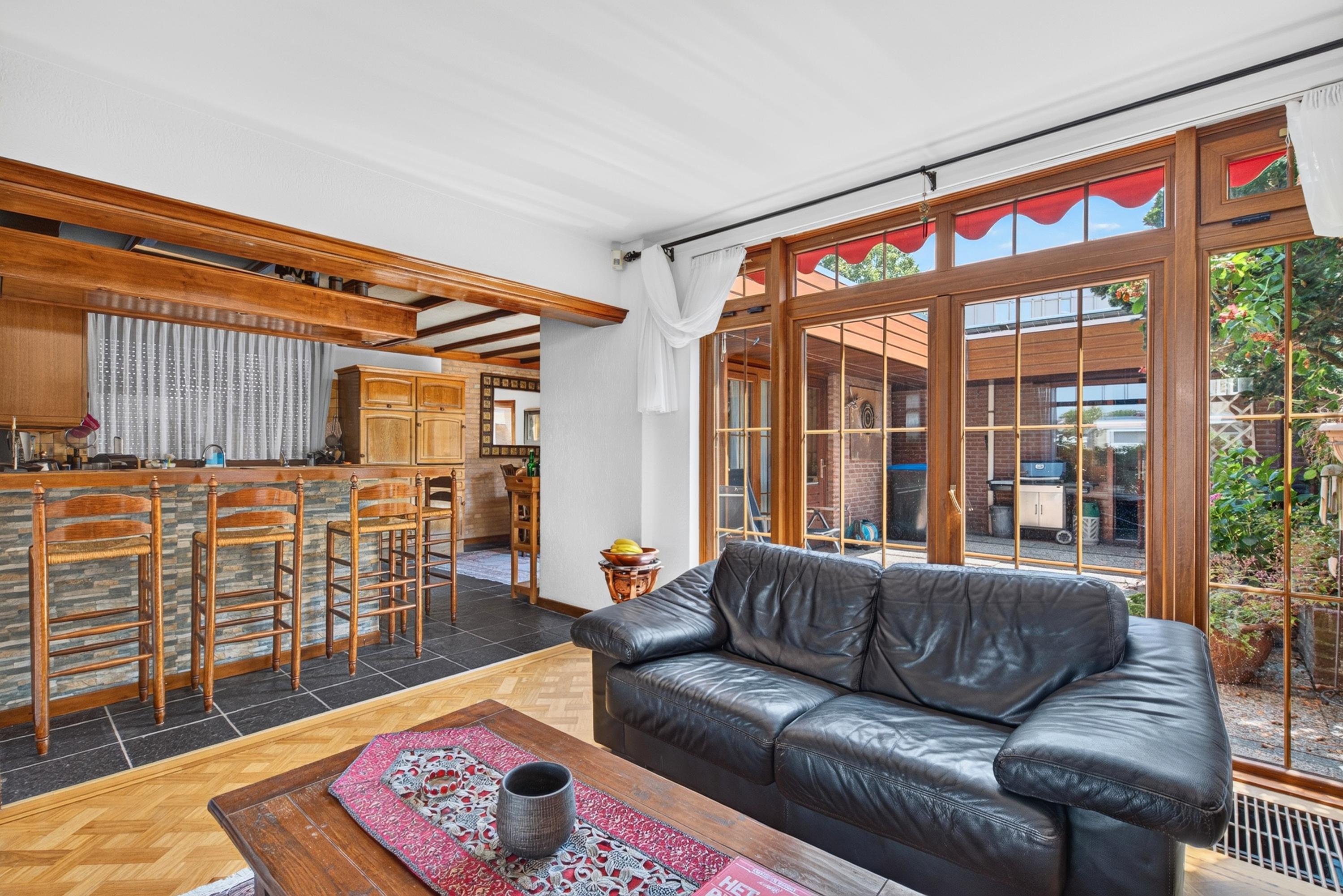 Hoekwoning te koop: Willem De Bruynstraat 10, Eindhoven