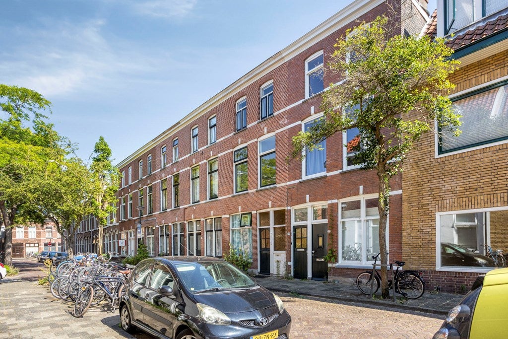 Studio te koop: President Steinstraat 22B, Leiden
