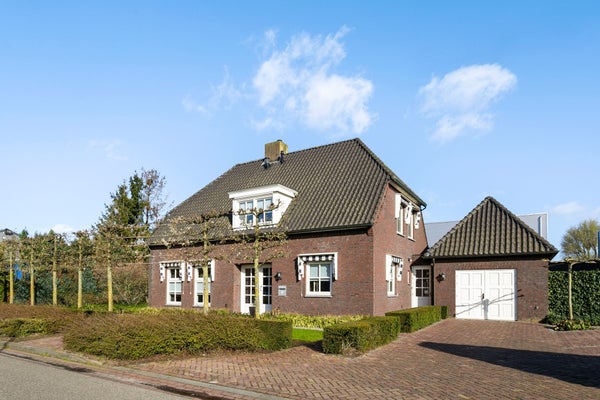 Huis Middelste Groes in Heesch