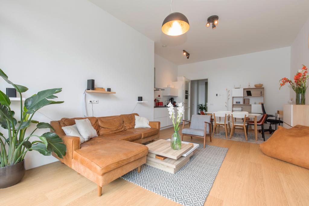 Flat Sausalitolaan 24