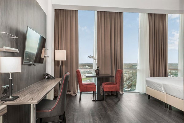 Flat Mandelaplein in Almere