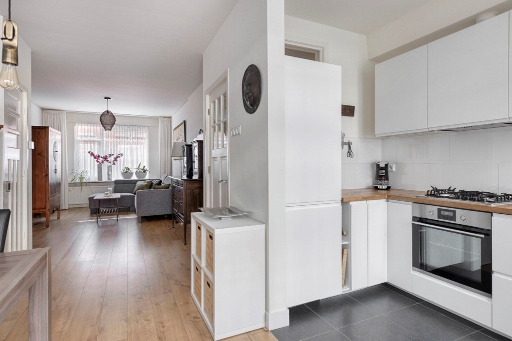 Flat Pieter van den Zandestraat 25