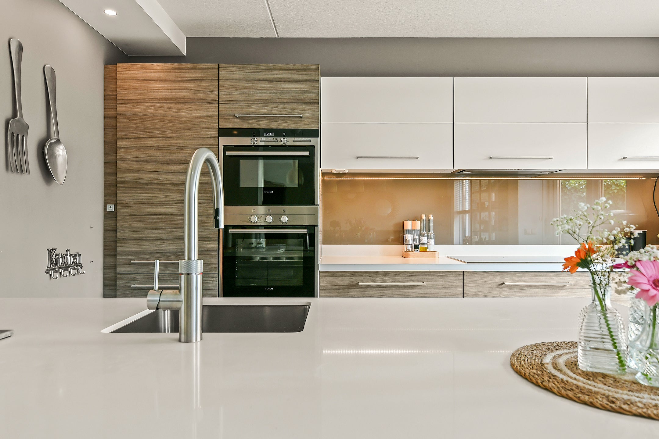 Tussenwoning te koop: Rodelindalaan 65, Nieuw-Vennep