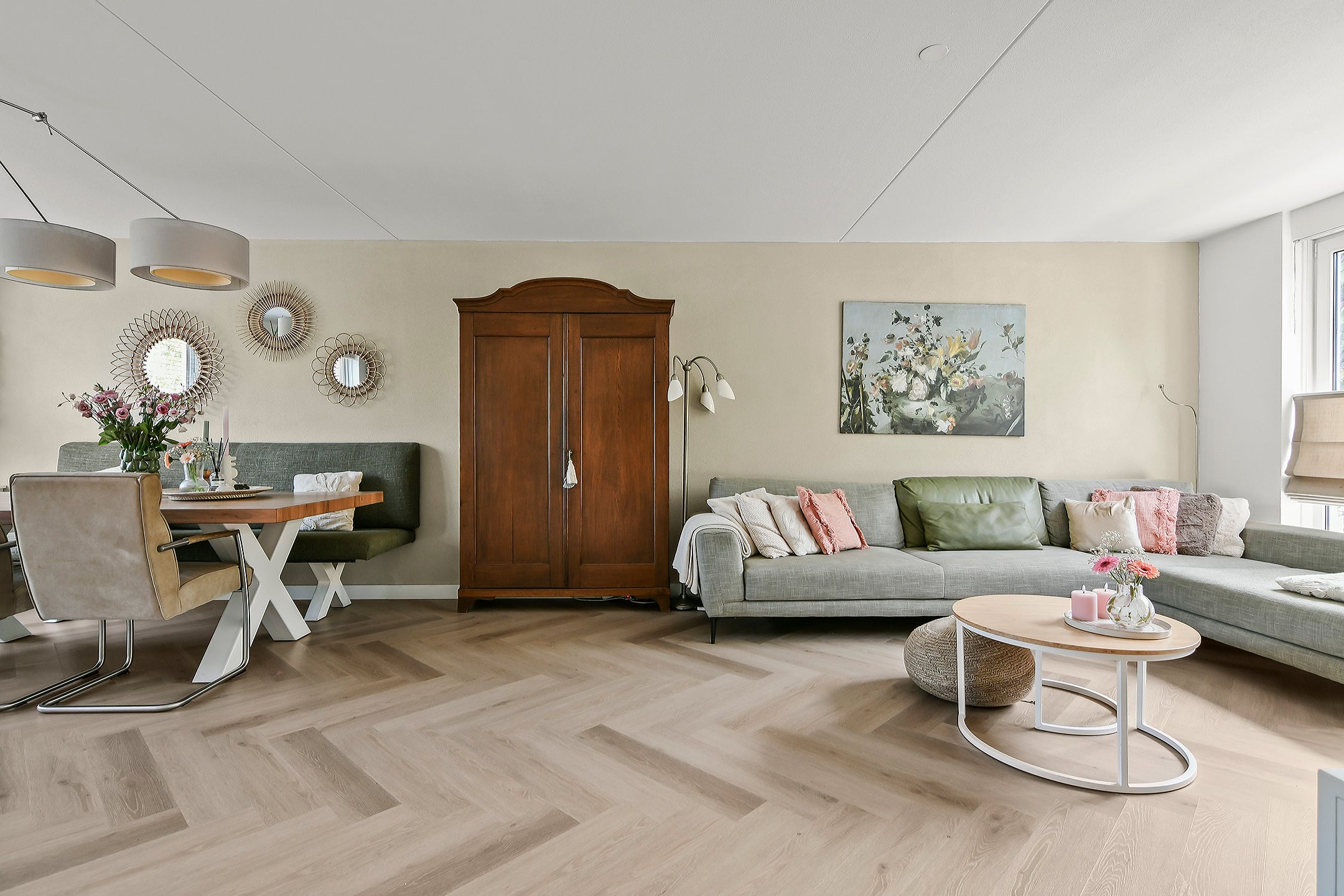Tussenwoning te koop: Rodelindalaan 65, Nieuw-Vennep