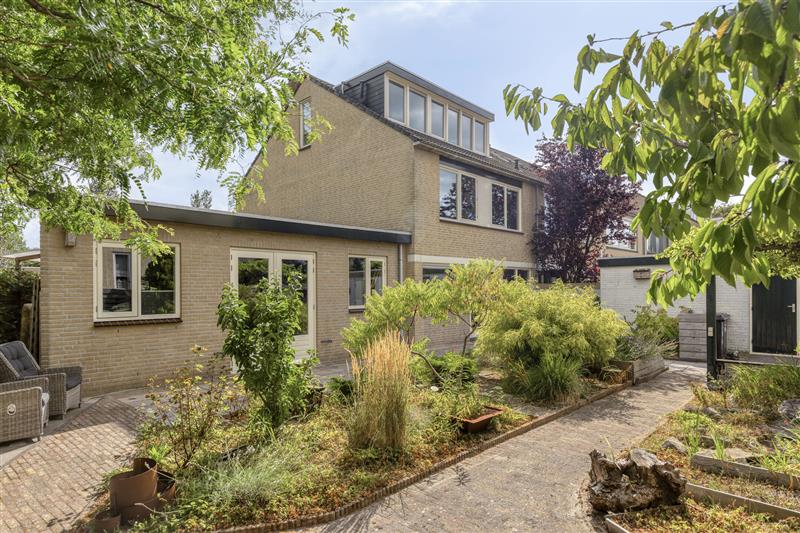Hoekwoning te koop: W. v.d. Brinkstraat 31, Purmerend