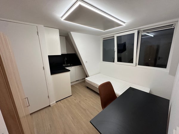 Studio Oldenzaalsestraat 157 in Enschede