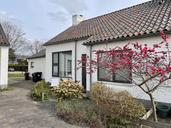 Te huur: Huis Piet Heinlaan in Oegstgeest