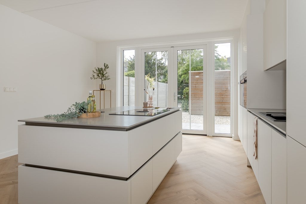 Tussenwoning te koop: President Rooseveltlaan 154, Maastricht