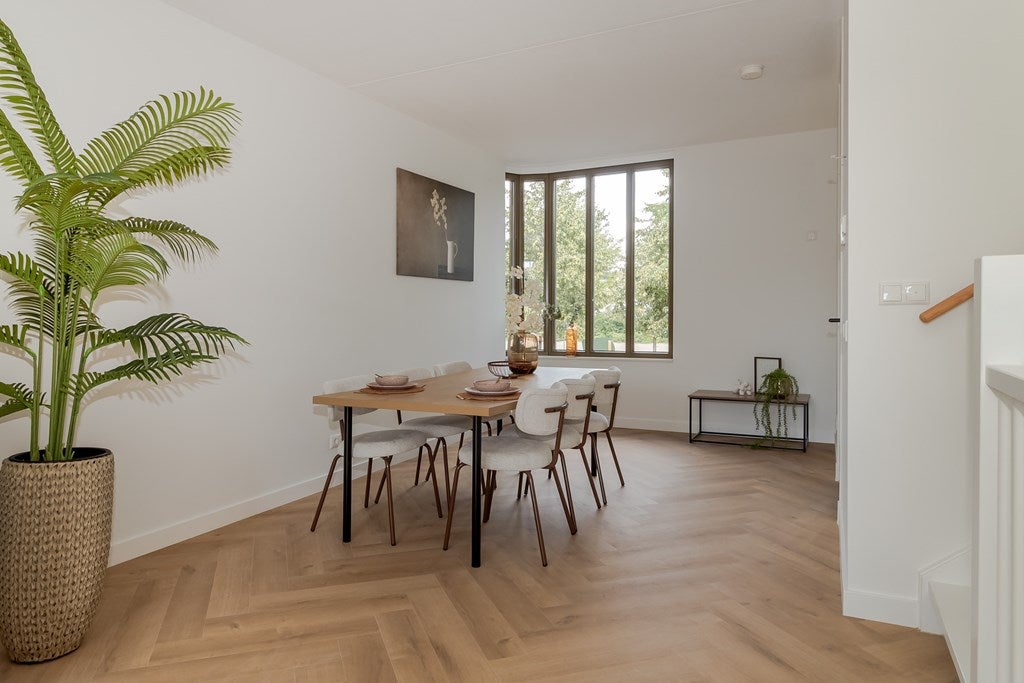 Tussenwoning te koop: President Rooseveltlaan 154, Maastricht