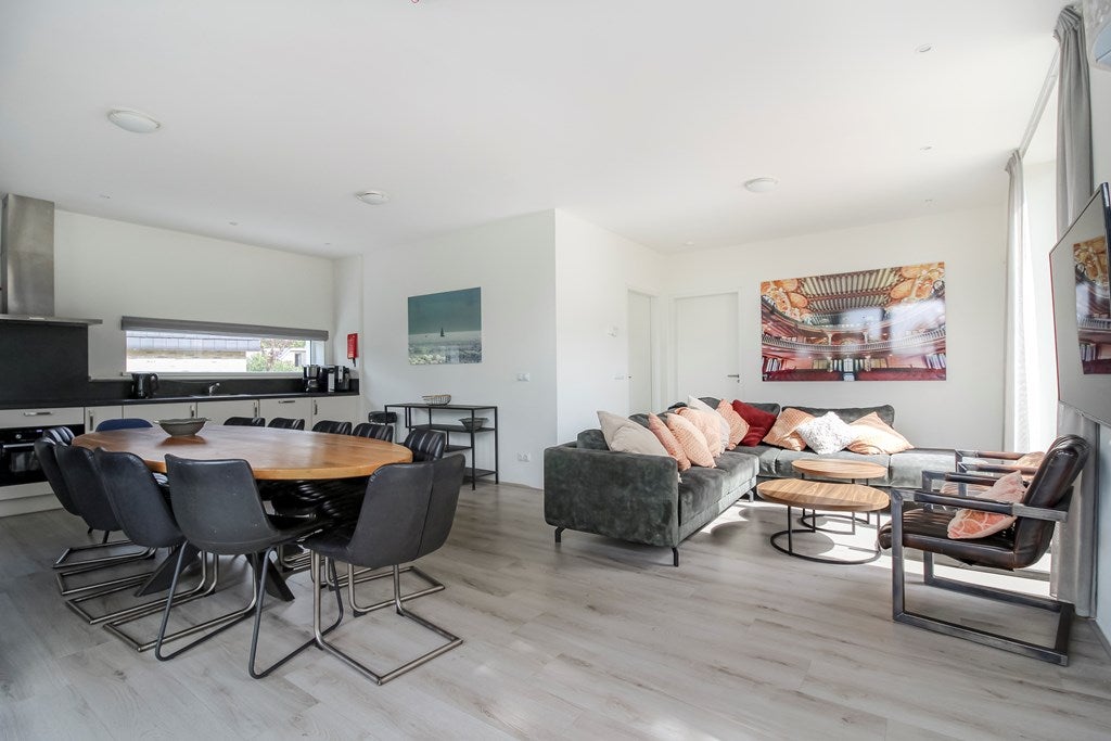 Vrijstaande woning te koop: Spijkweg 15-129, Biddinghuizen