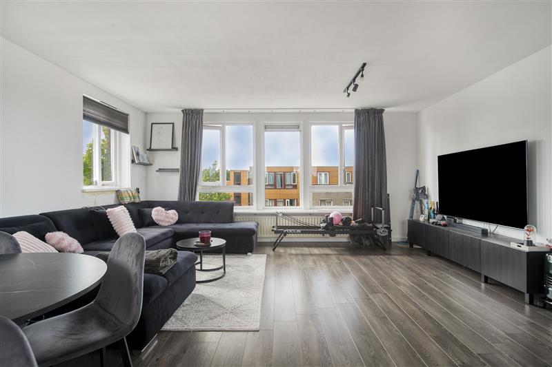 Appartement te koop: Saffraanplein 24, Almere