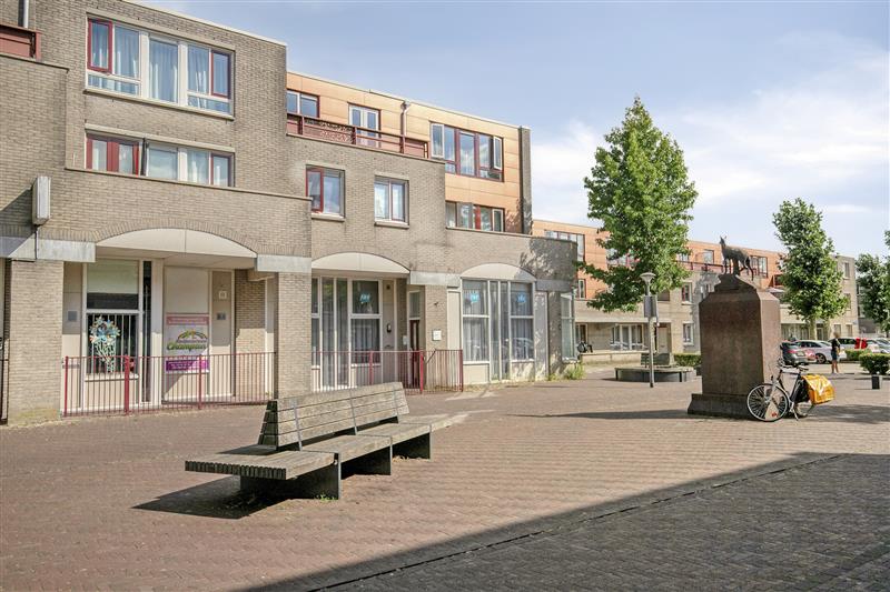 Appartement te koop: Saffraanplein 24, Almere