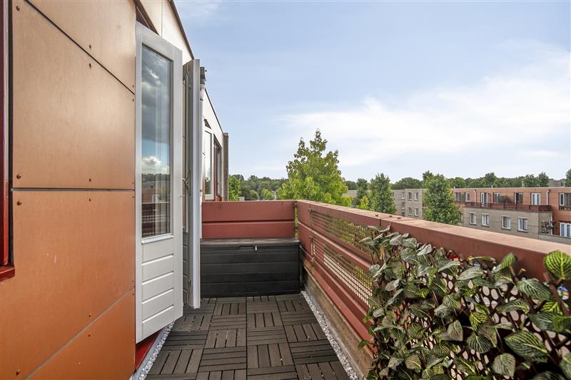 Appartement te koop: Saffraanplein 24, Almere