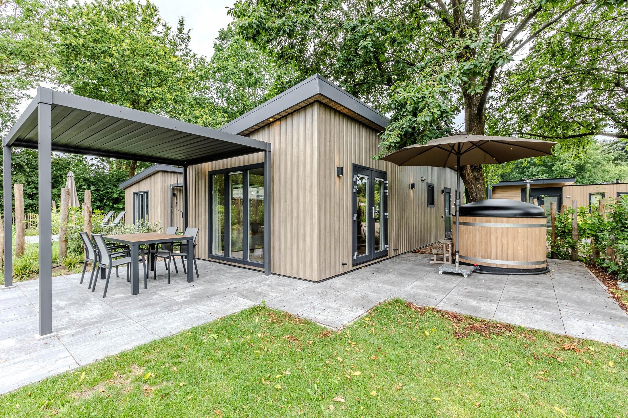 Huis Kanaal Zuid 444 218 in Lieren