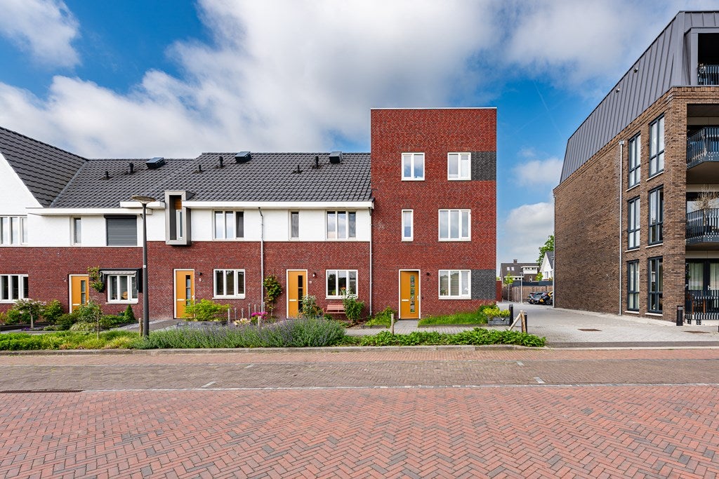 Huis Helmichstraat 2 in Oldenzaal
