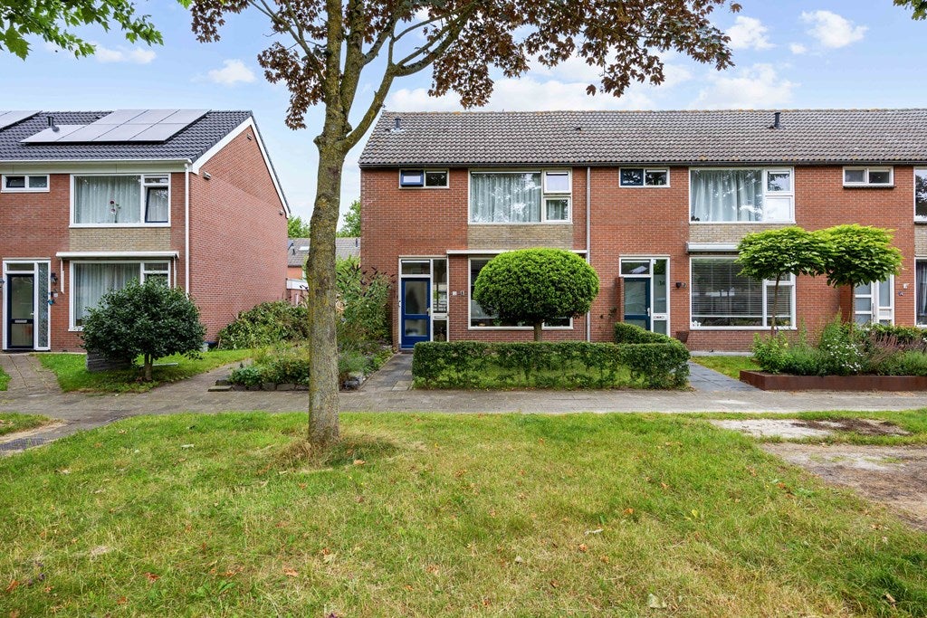 Huis Esdoornlaan 12 in Marum