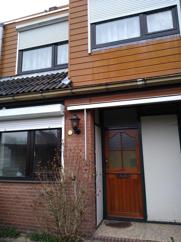 Huis Minoes erf in Capelle aan den IJssel