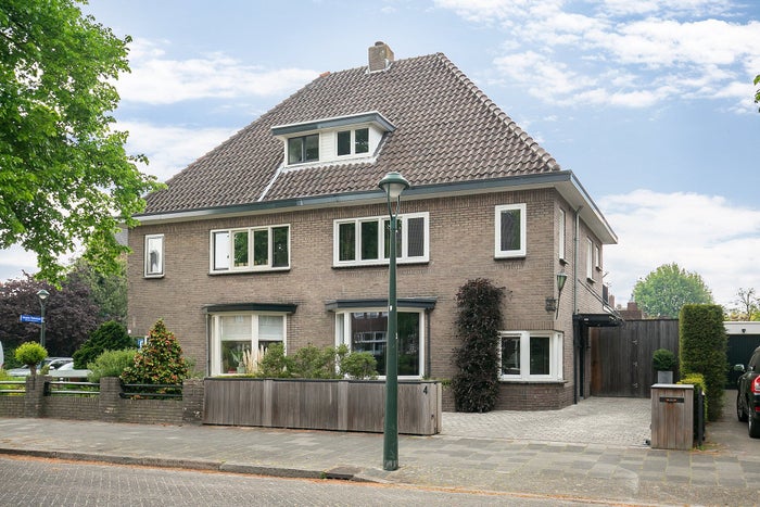 Te huur: Huis Poelhekkelaan in Eindhoven