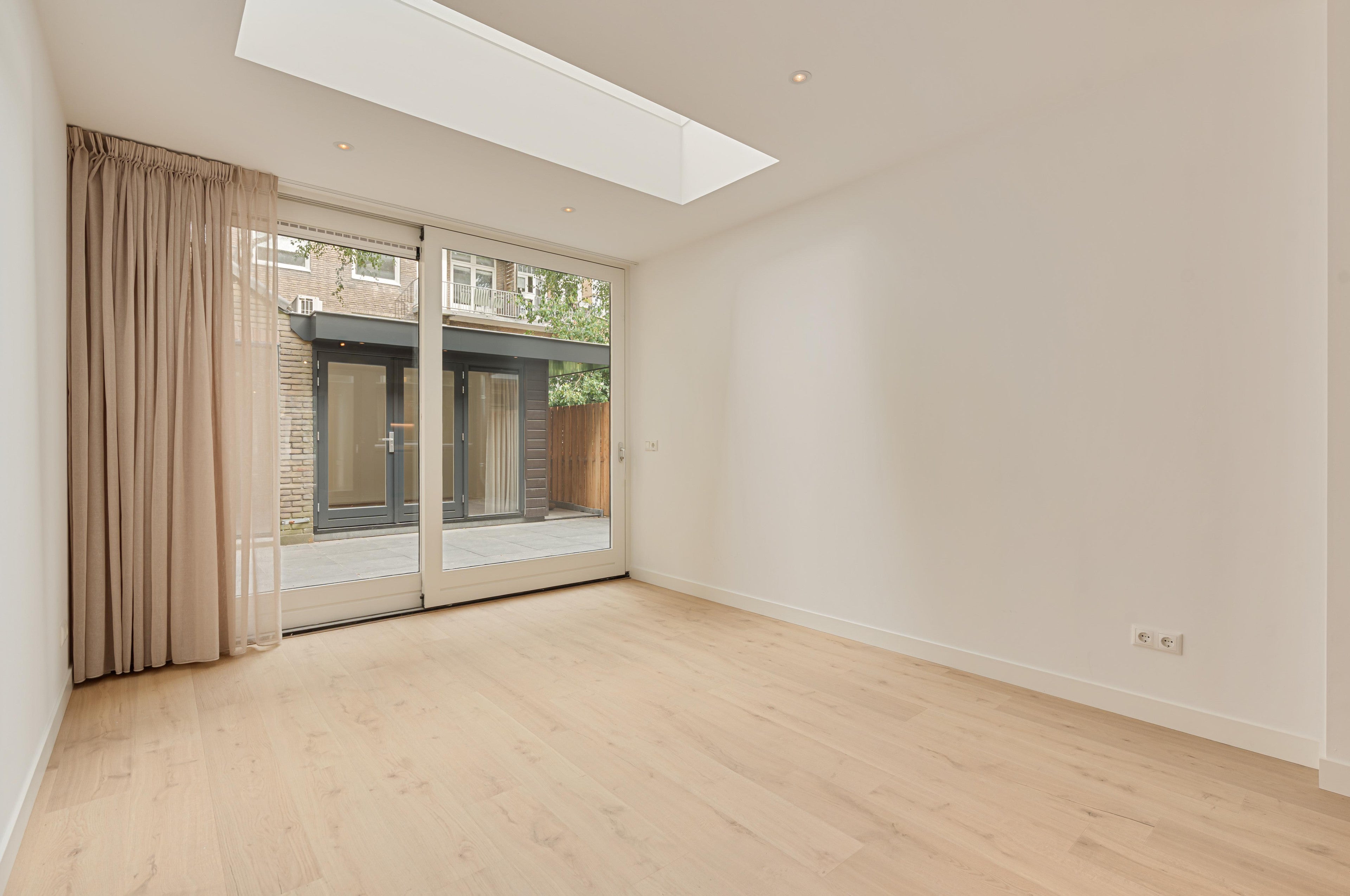 Woning te huur: Ferguutstraat, Amsterdam