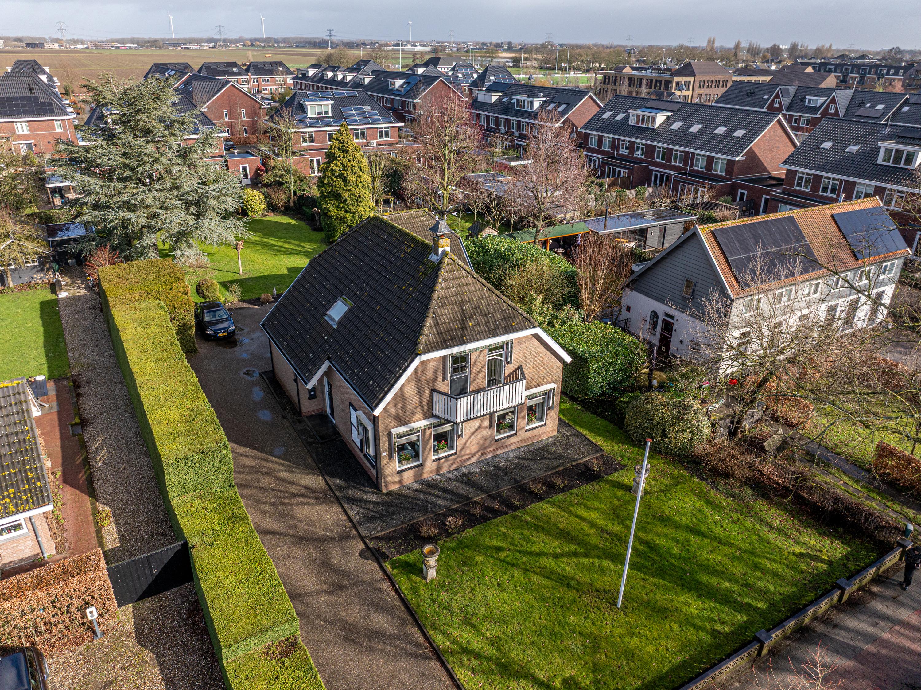 Huis Raadhuislaan 14 in Mijnsheerenland