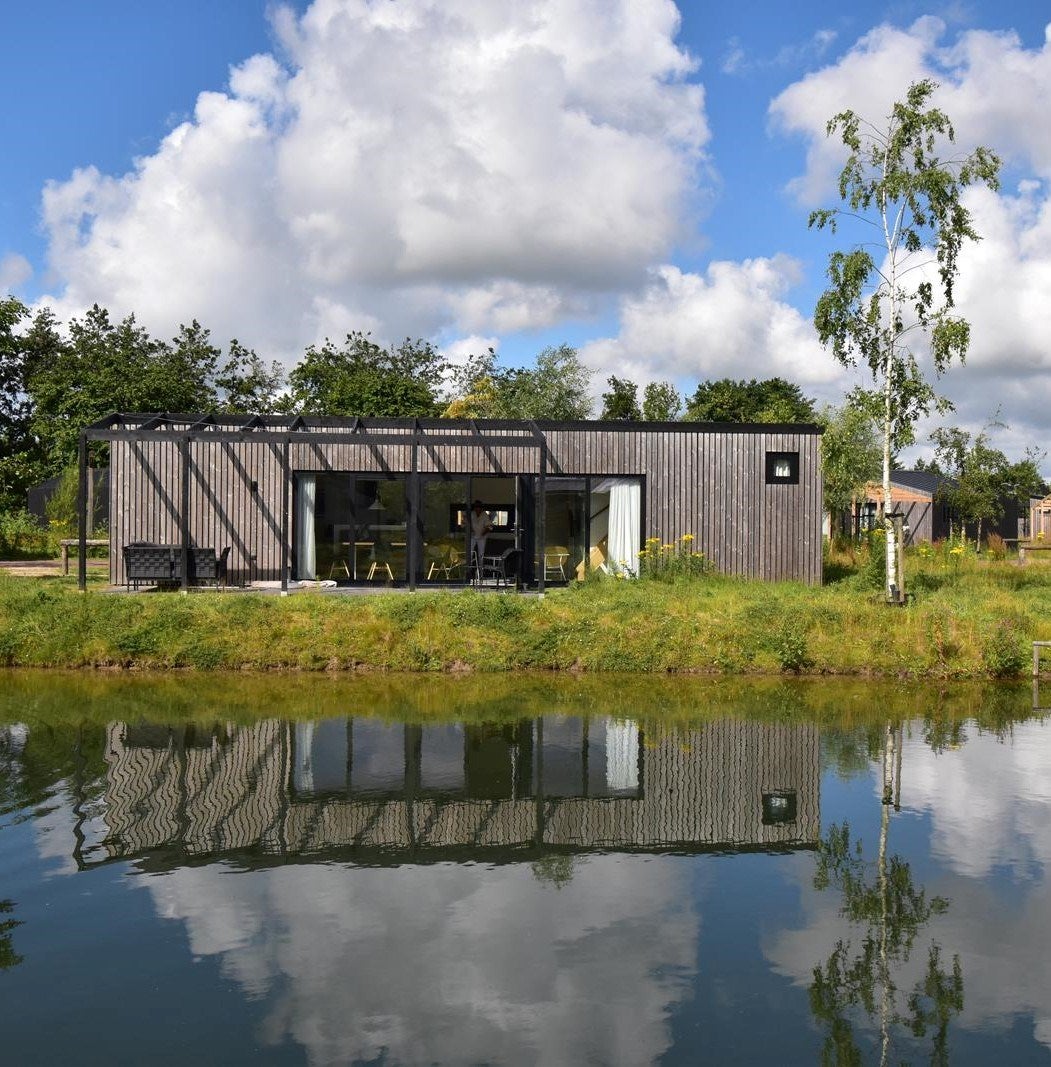 Huis Buitengronden 7 in Zwartewaal