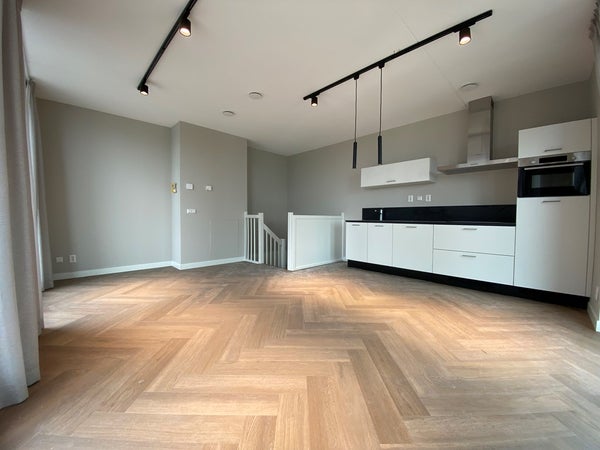 Flat Hadidkade 218 in Hoofddorp