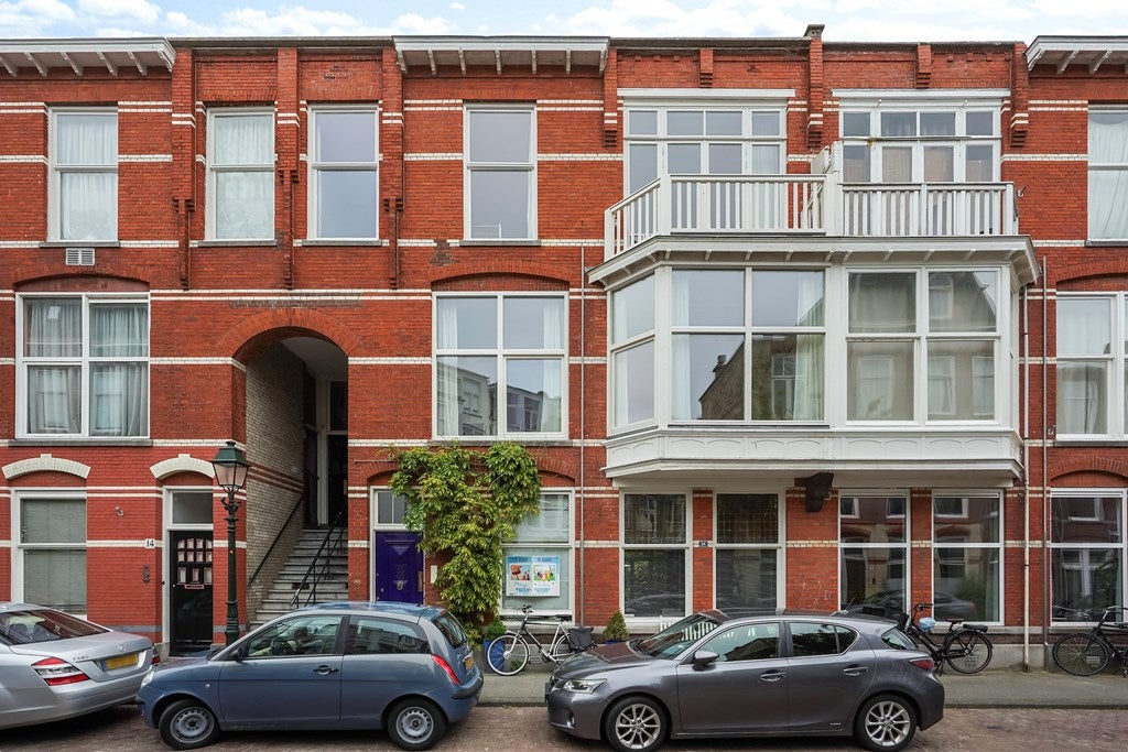 Appartement Snelliusstraat 22 in Den Haag