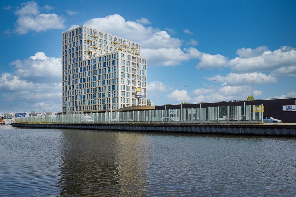 Studio te huur: Laakweg 21Z, 'S-Gravenhage