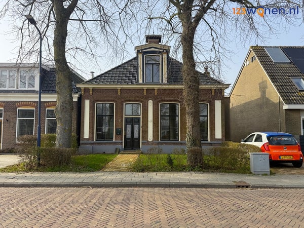 Huis Tsjerkebuorren in Spannum