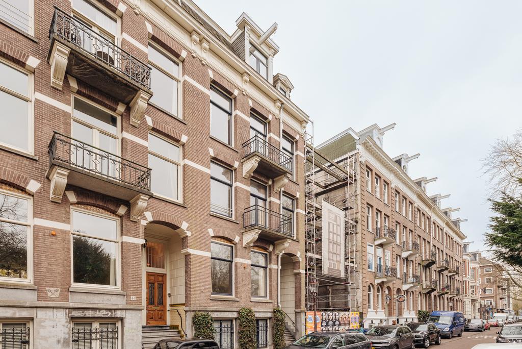 Flat Vossiusstraat 44 H