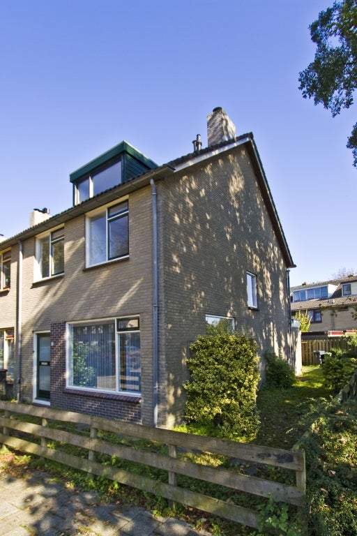 Te huur: Huis van Kinsbergenlaan in Baarn