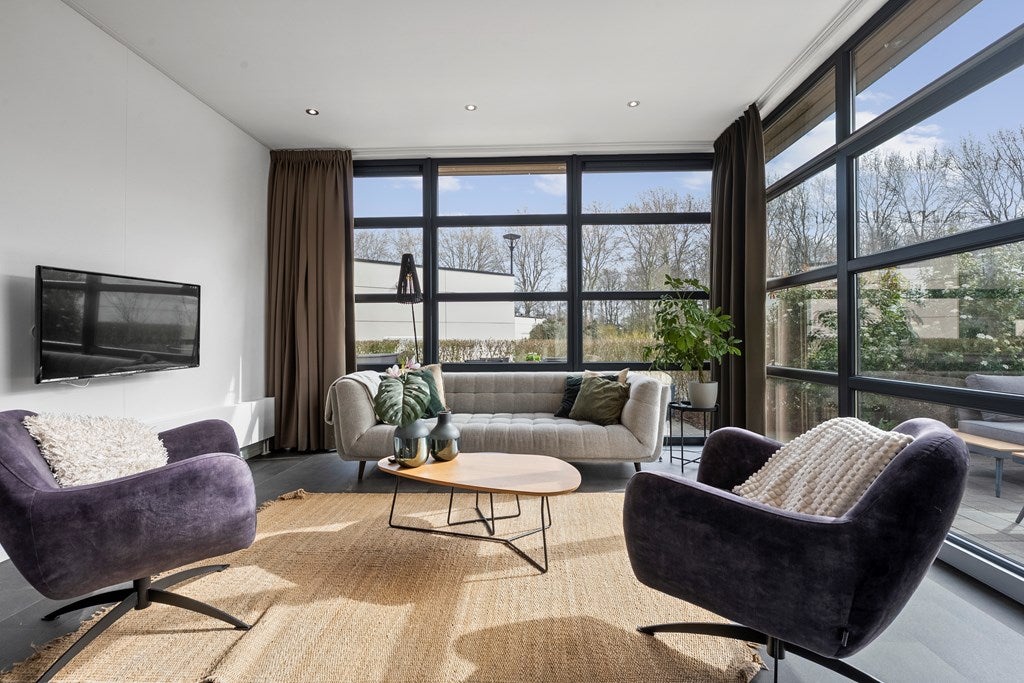 Vrijstaande woning te koop: Buitenhuizerweg 2, Velsen-Zuid