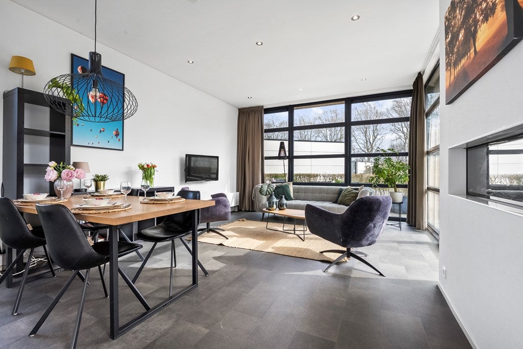 Vrijstaande woning te koop: Buitenhuizerweg 2, Velsen-Zuid