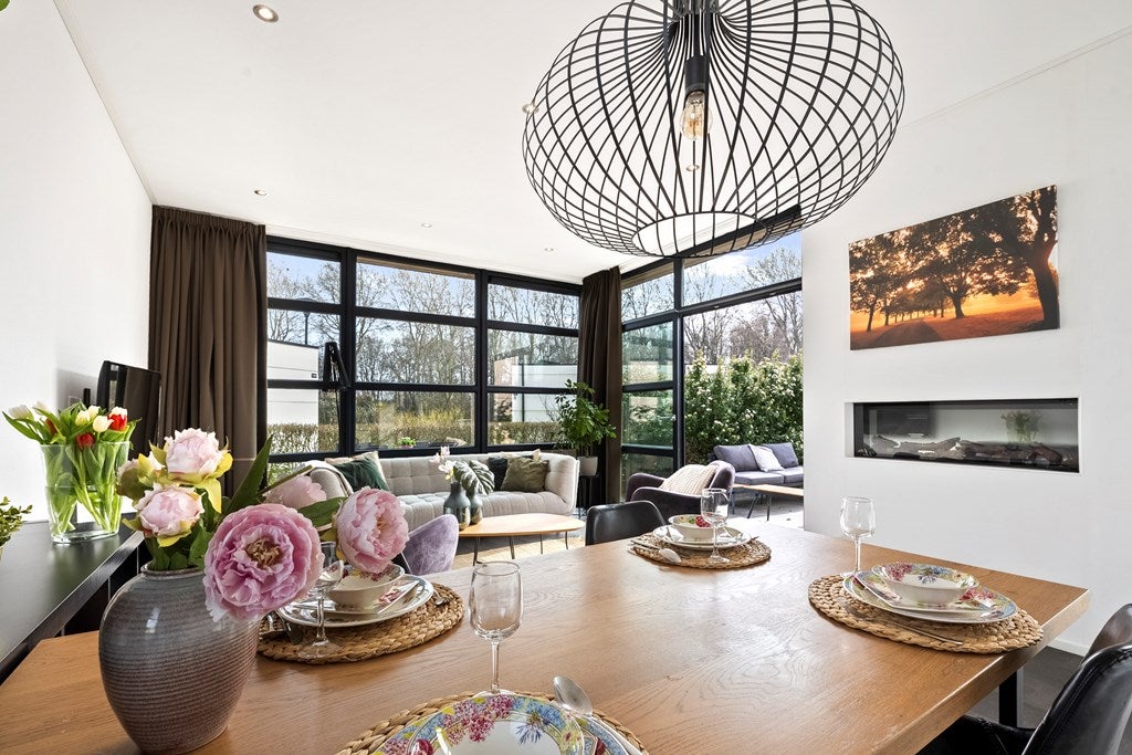 Vrijstaande woning te koop: Buitenhuizerweg 2, Velsen-Zuid