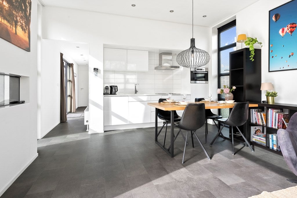 Vrijstaande woning te koop: Buitenhuizerweg 2, Velsen-Zuid
