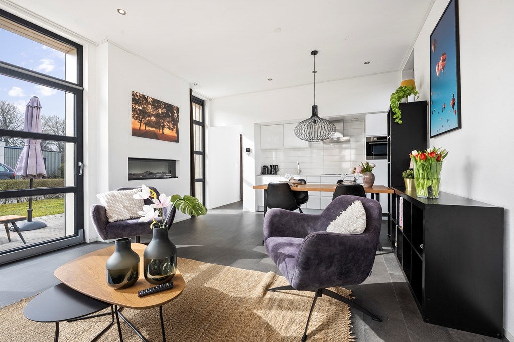Vrijstaande woning te koop: Buitenhuizerweg 2, Velsen-Zuid