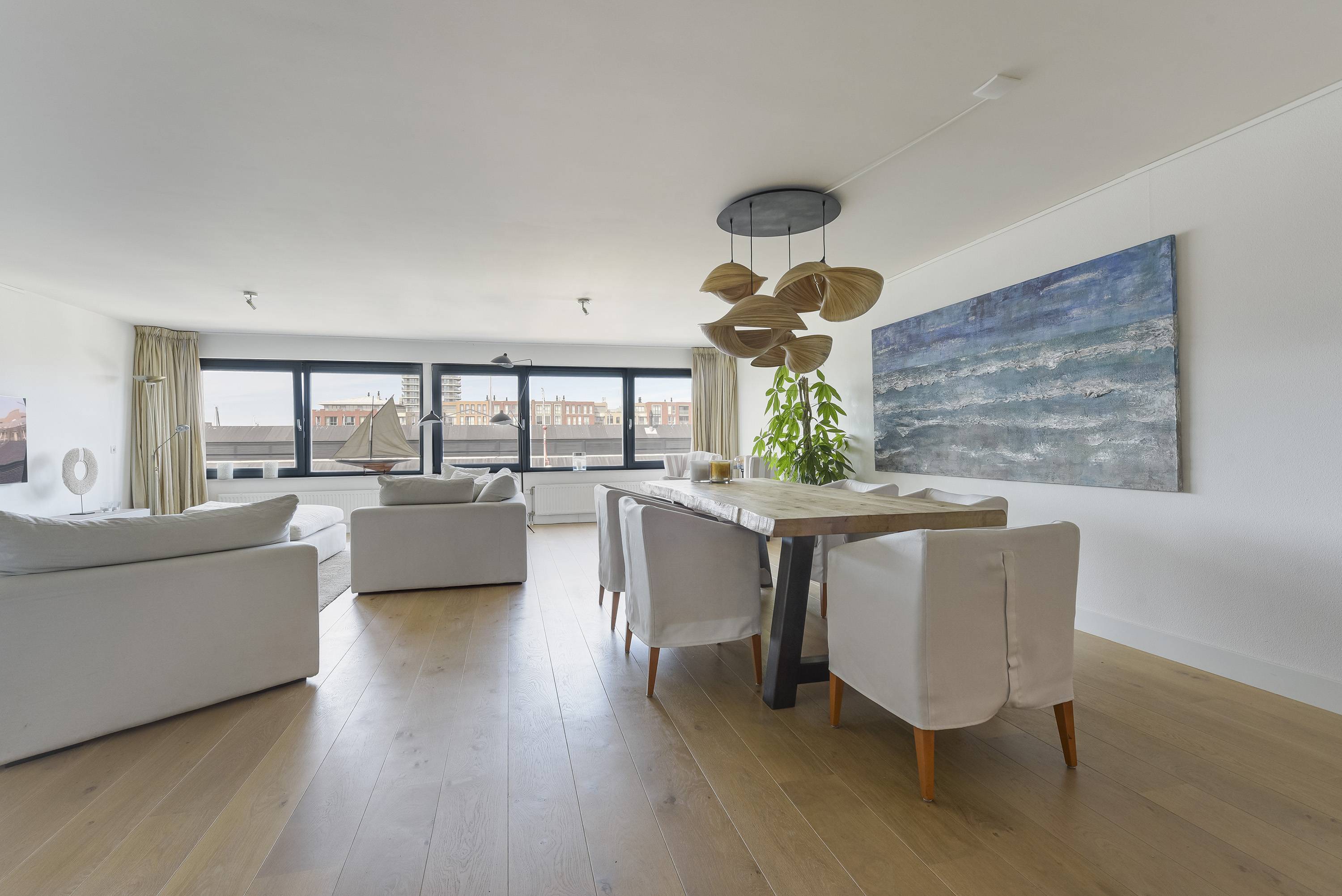 Te huur Appartement Dr. Lelykade in Den Haag