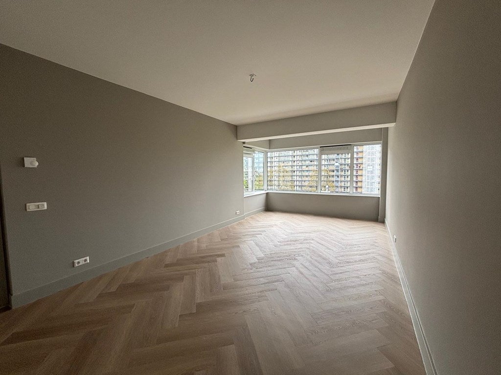Woning te huur: Kruiskade, Rotterdam