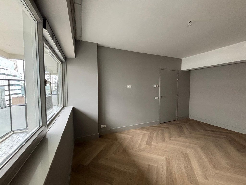 Woning te huur: Kruiskade, Rotterdam
