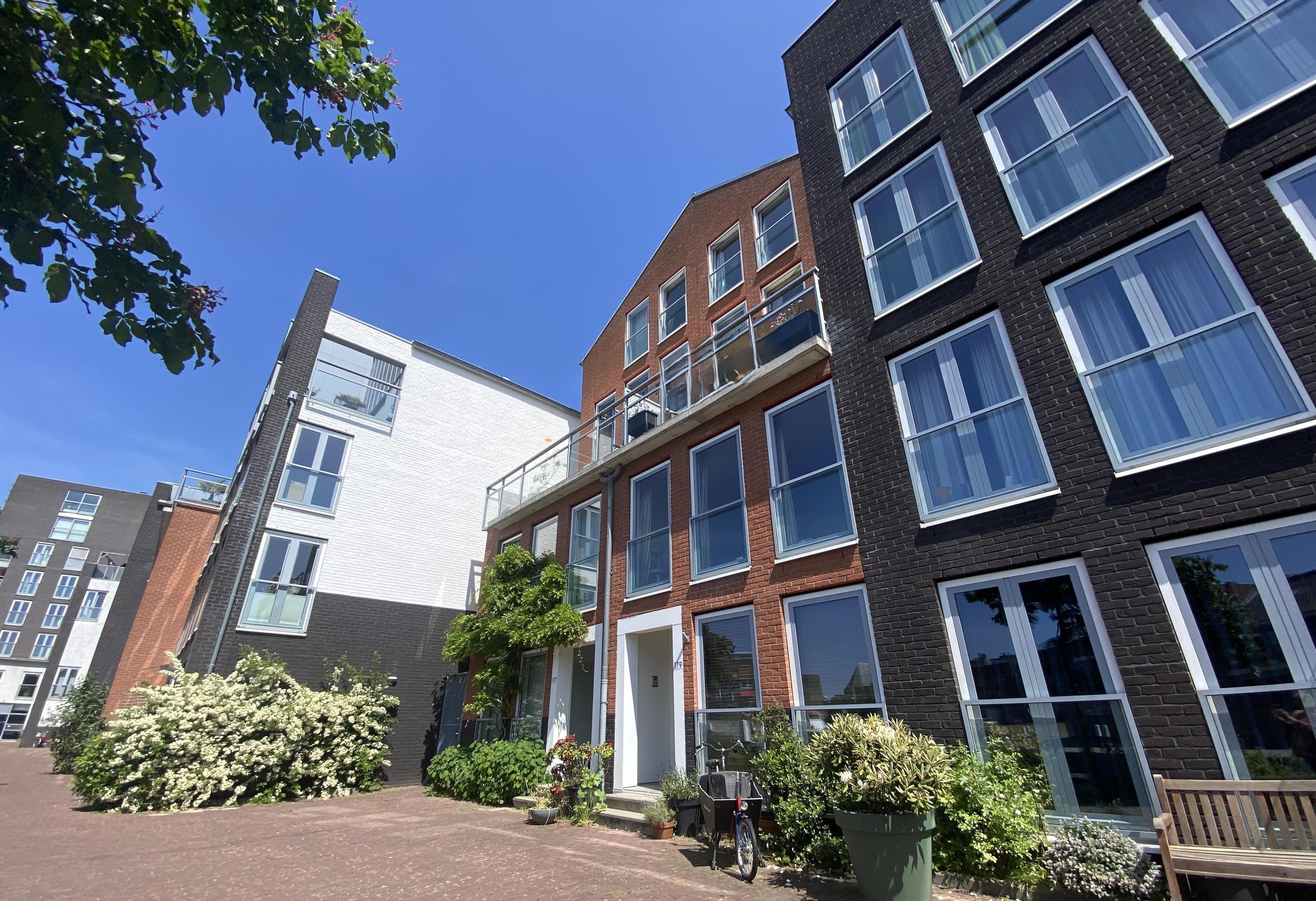 Te huur Huis Schuttevaerkade in Dordrecht