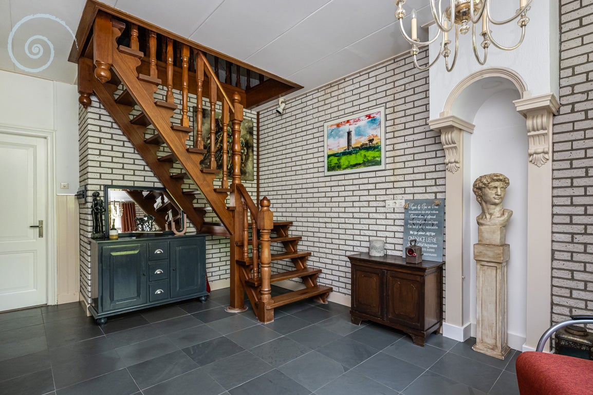 Tussenwoning te koop: Ring 11, Dirksland