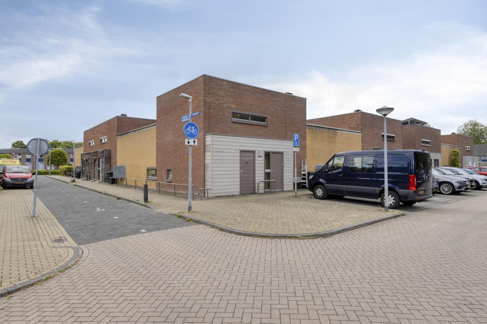 Huis Schoolwerf 210 in Almere